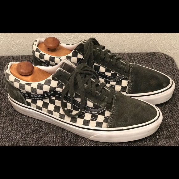 checkered vans lace up